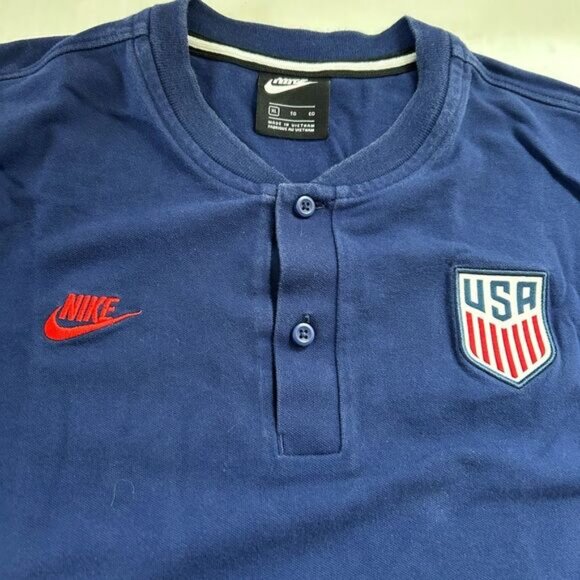Nike Blue Men’s Soccer Shirt with US Crest size XL - Picture 4 of 8